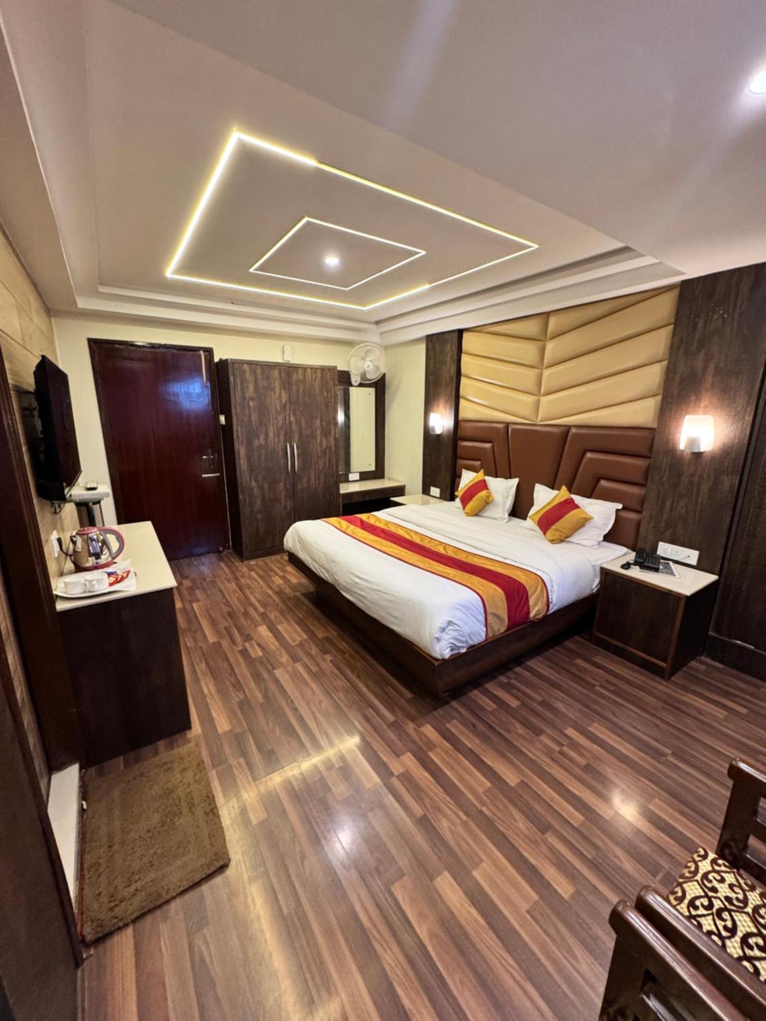 Hotel Victory Since 1979 Шимла Екстериор снимка